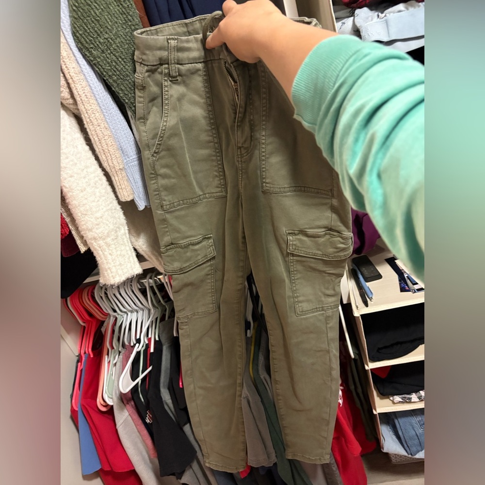 American Eagle Khaki Green Trousers